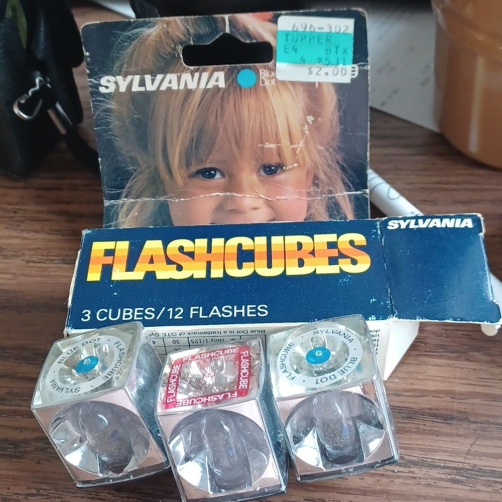 Sylvania Magic Cubes for Camera Flash 3 Cubes/12 Flashes